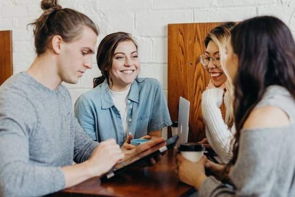 Quelles sont les compétences requises pour travailler dans une association ?
