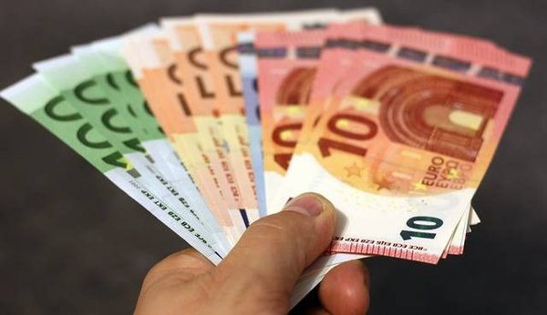 Tout ce que vous devez savoir sur le salaire moyen d'un employé d'association en France